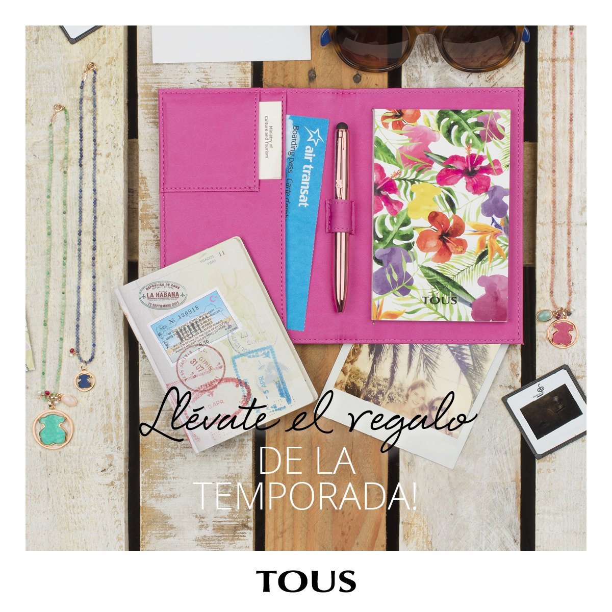 Esta primavera, te regalamos un exclusivo porta-documentos para #TOUSLovers Esta primavera, te regalamos un exclusivo porta-documentos para #TOUSLovers