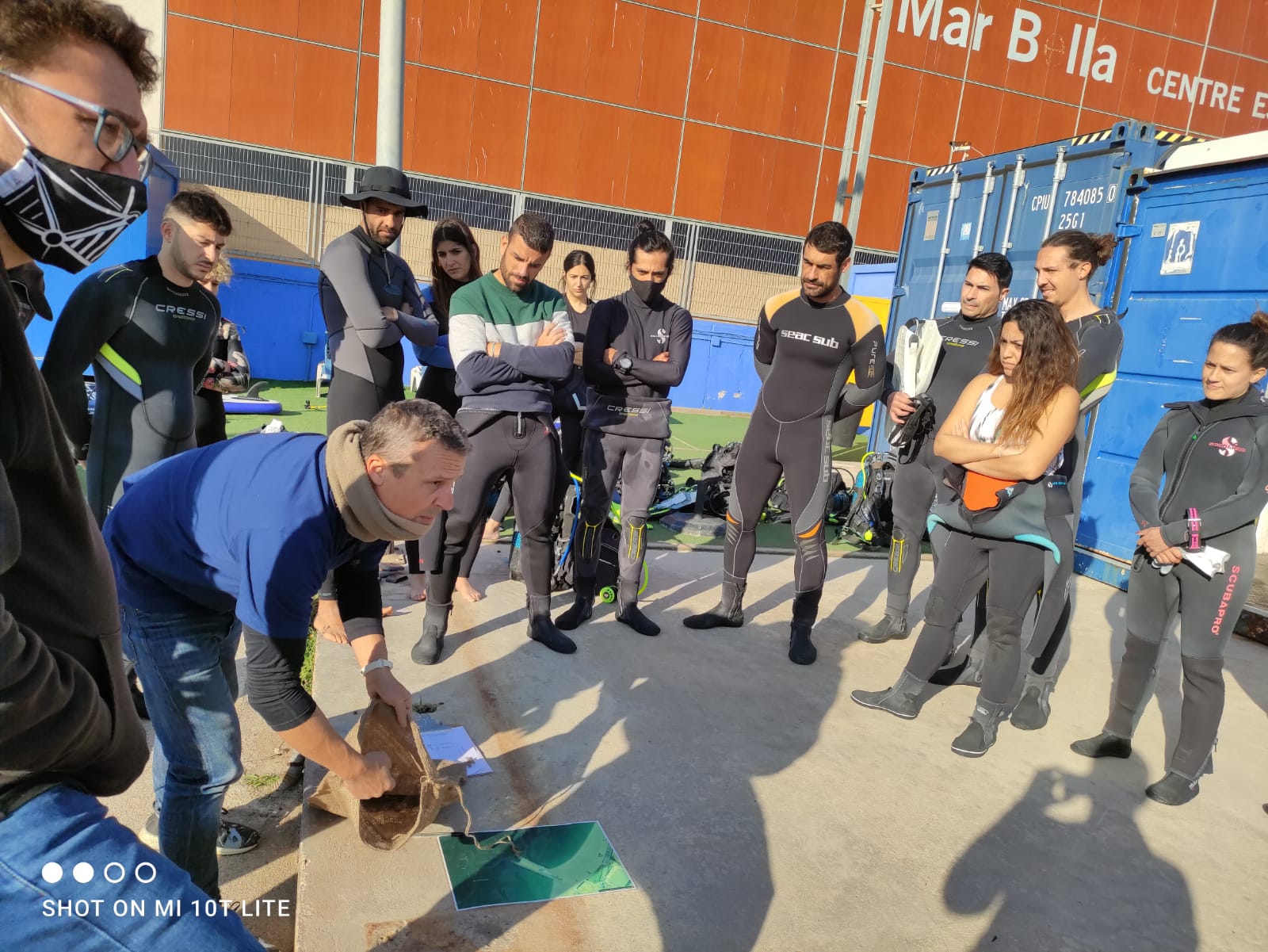 Primera Limpieza submarina 2021 de la zona Marina Litoral de La Mar Bella de Barcelona