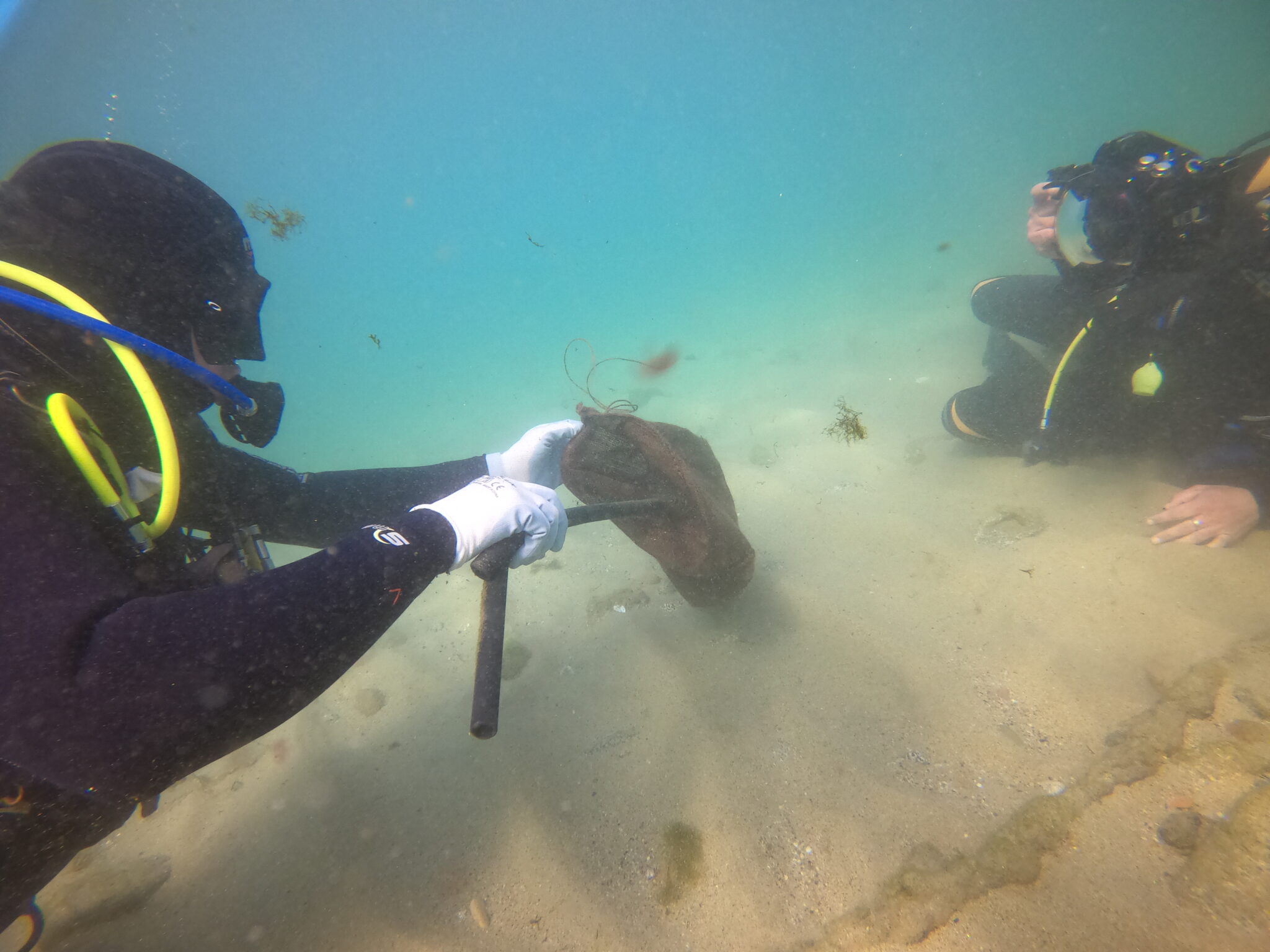 Primera Limpieza submarina 2021 de la zona Marina Litoral de La Mar Bella de Barcelona