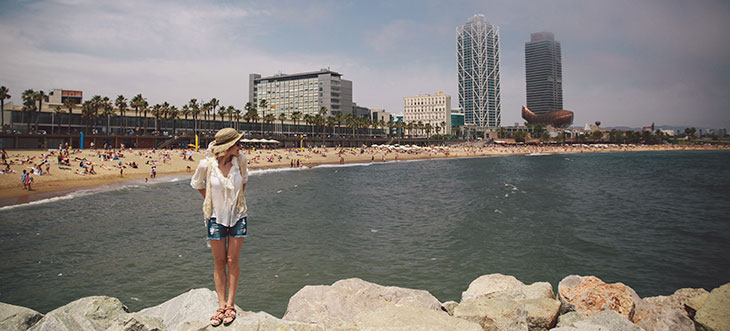 Plan perfecto de verano en Barcelona: mañana de playa, tarde de shopping en Diagonal Mar