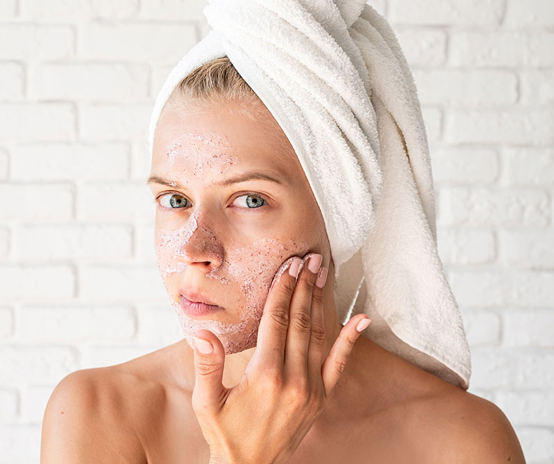 Trucos de belleza para sobrevivir al calor: lo que recomiendan las expertas de Sephora y Primor